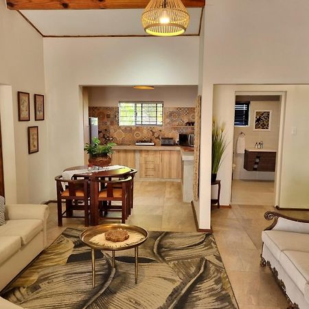 The Coral Tree Hotell Mbombela Exteriör bild