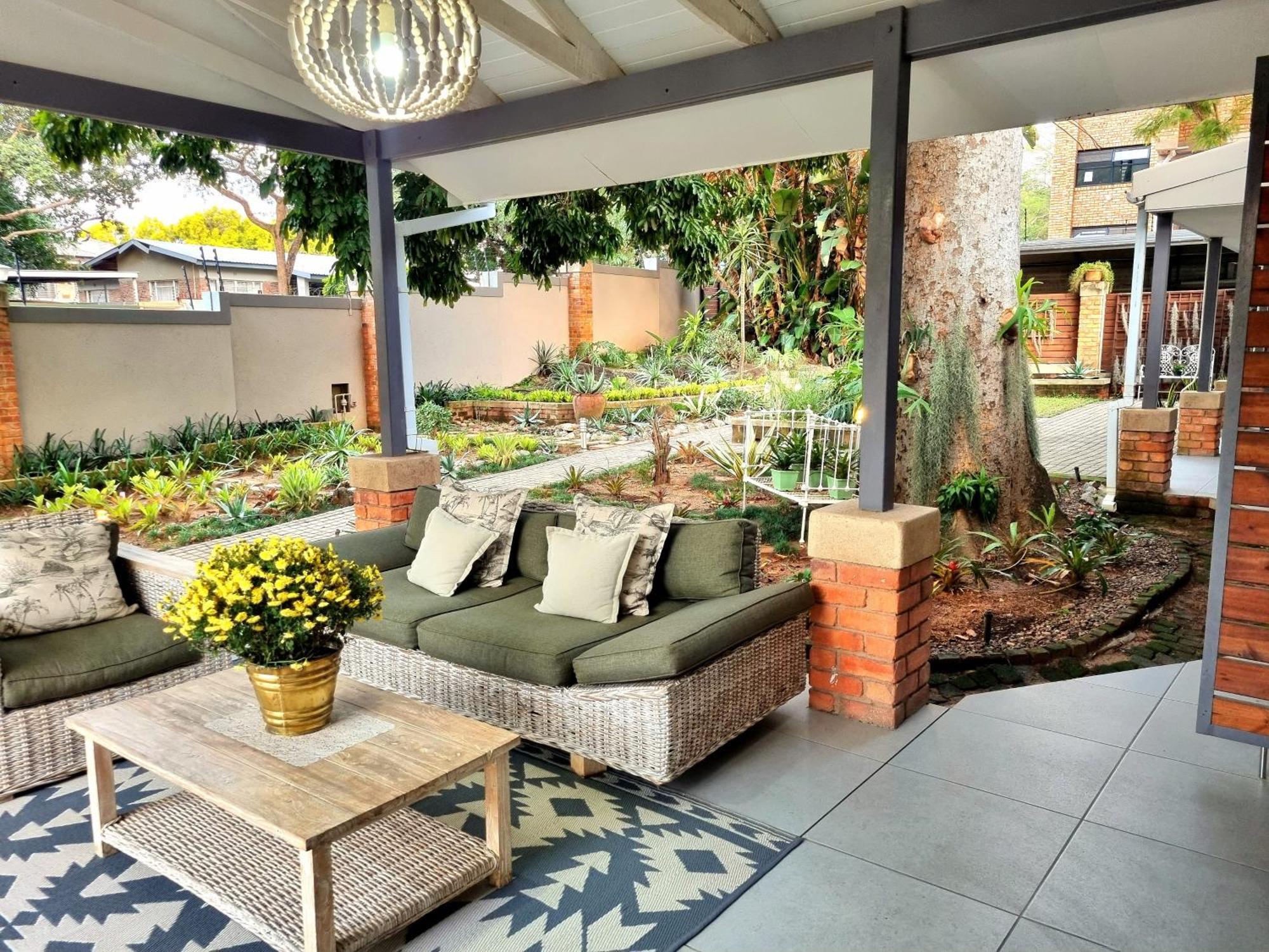 The Coral Tree Hotell Mbombela Exteriör bild