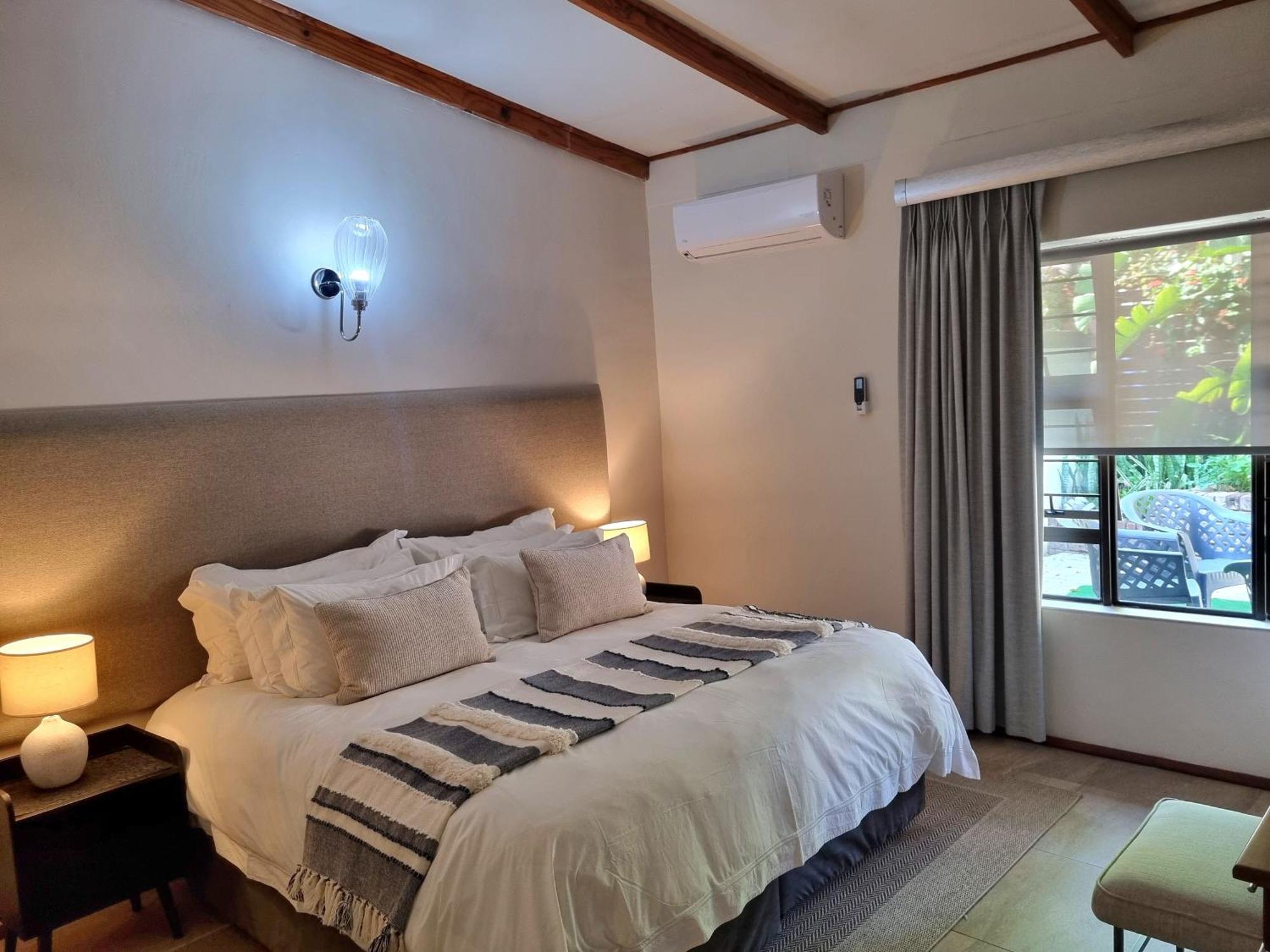 The Coral Tree Hotell Mbombela Exteriör bild